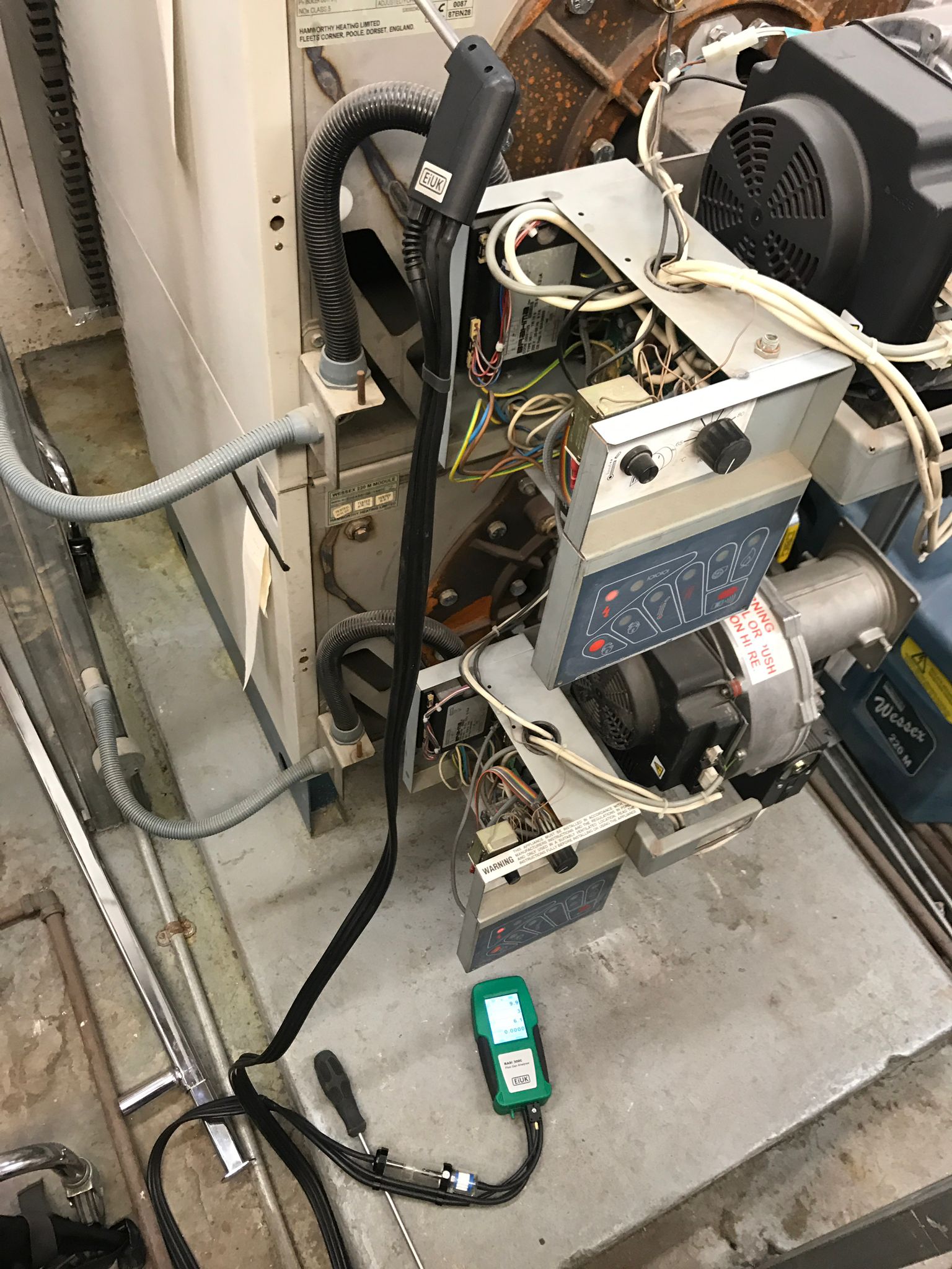 gas safe registered engineer near me Tameside (Ashton-under-Lyne), OL5-OL7, M34